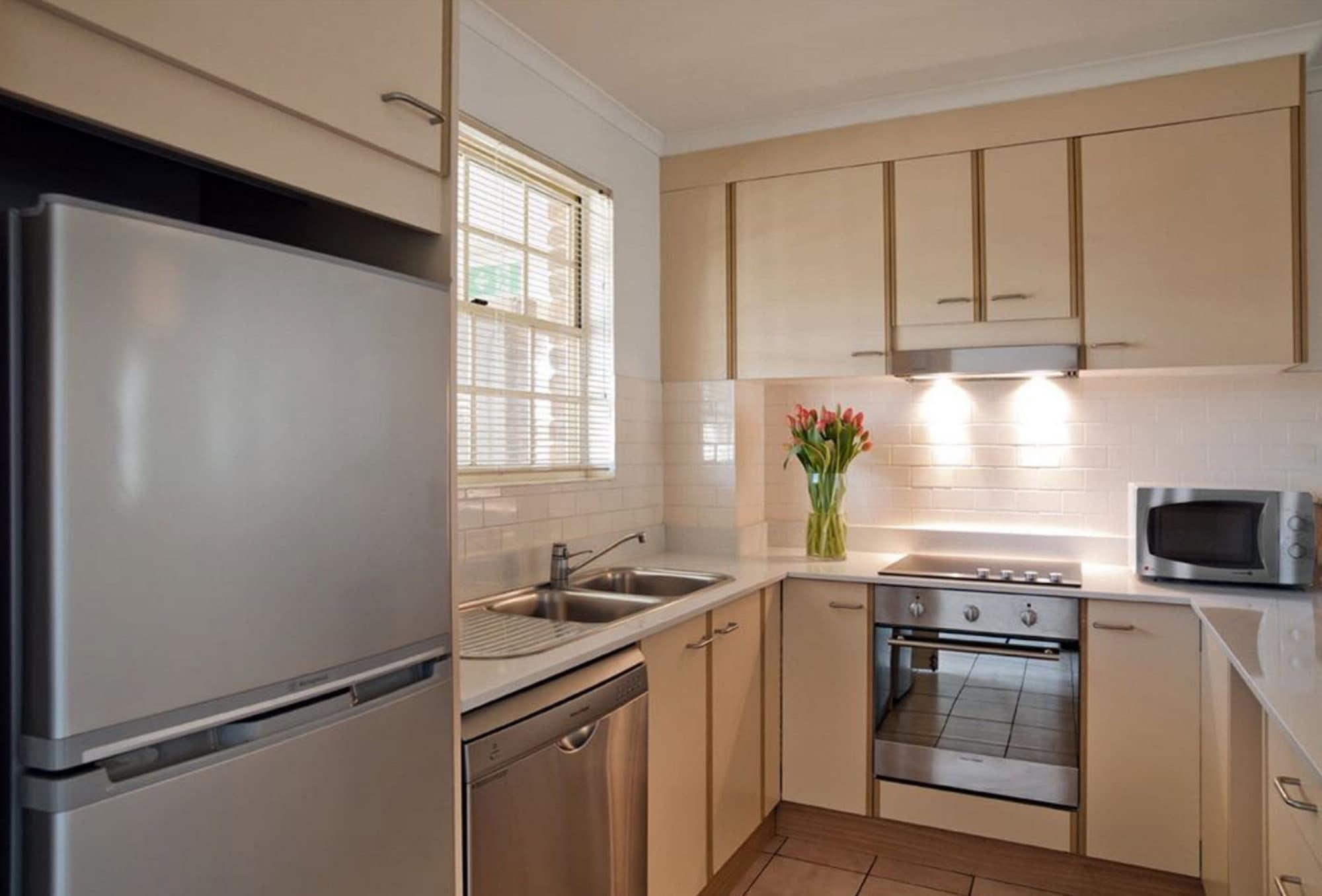Adina Serviced Apartments Canberra Kingston Bagian luar foto