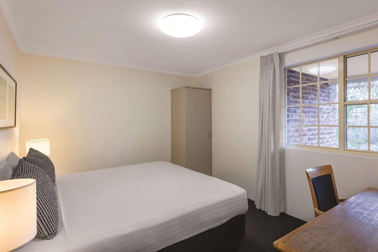 Adina Serviced Apartments Canberra Kingston Bagian luar foto