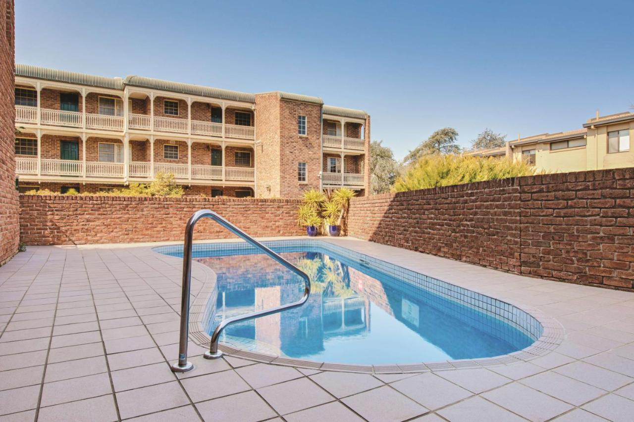 Adina Serviced Apartments Canberra Kingston Bagian luar foto