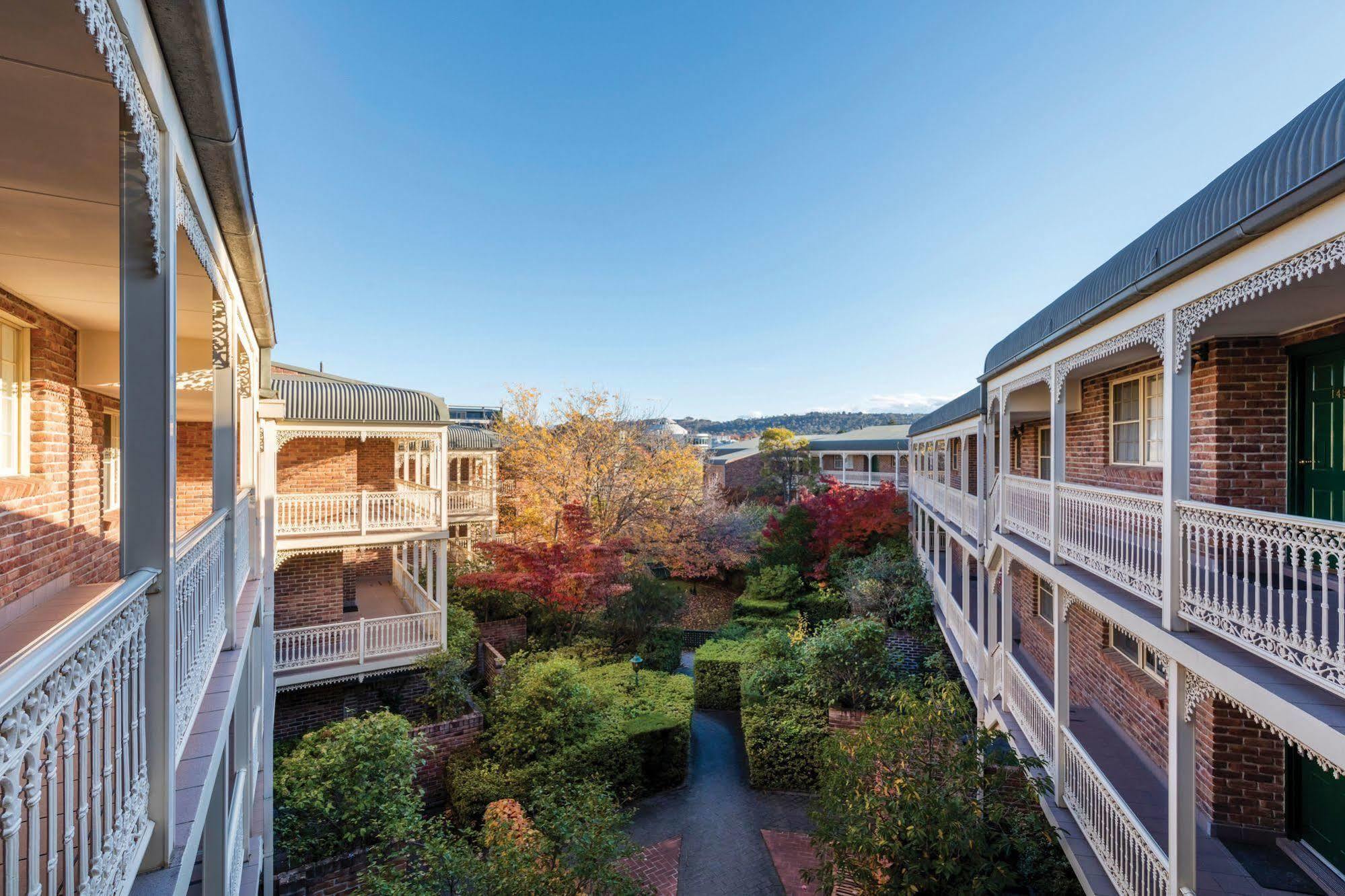 Adina Serviced Apartments Canberra Kingston Bagian luar foto